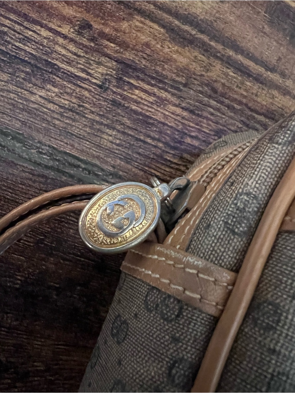 Vintage 80s Gucci Brown Monogram Wristlet Clutch with Tan Trim - Picture 7 of 12